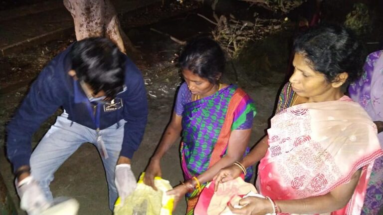 Groceries for needy families during lockdown in Bengaluru – March 2020