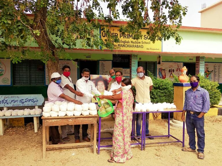 Daily Essentials distributed in Manoharabad & Hot nutritious food distribution in Hyderabad, Telangana – April 2020