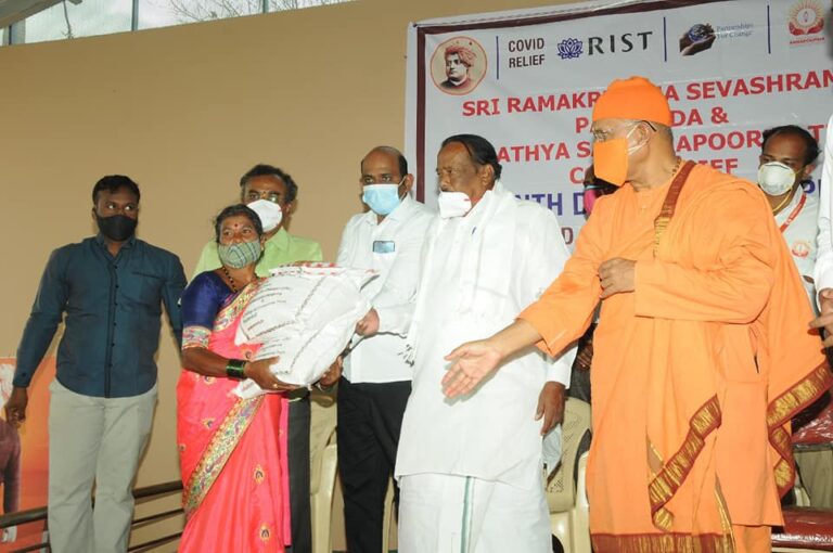 2605 needy families in Tumkur to receive grocery kits