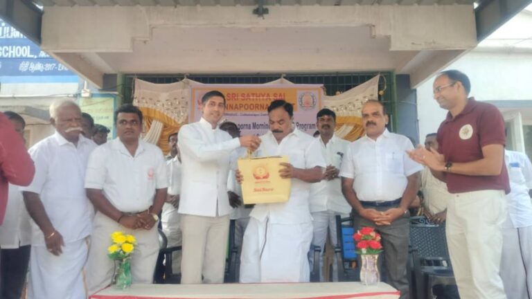 Morning Nutrition Launch at Arikkambed Government High School, Tamil Nadu
